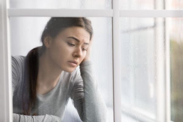 A women considering Bipolar Treatment in Melbourne. Bipolar disorder is a mental health condition that requires expert mental health treatment to reduce and effectively manage symptoms. Fullarton Clinic offers Bipolar disorder treatments in Melbourne.