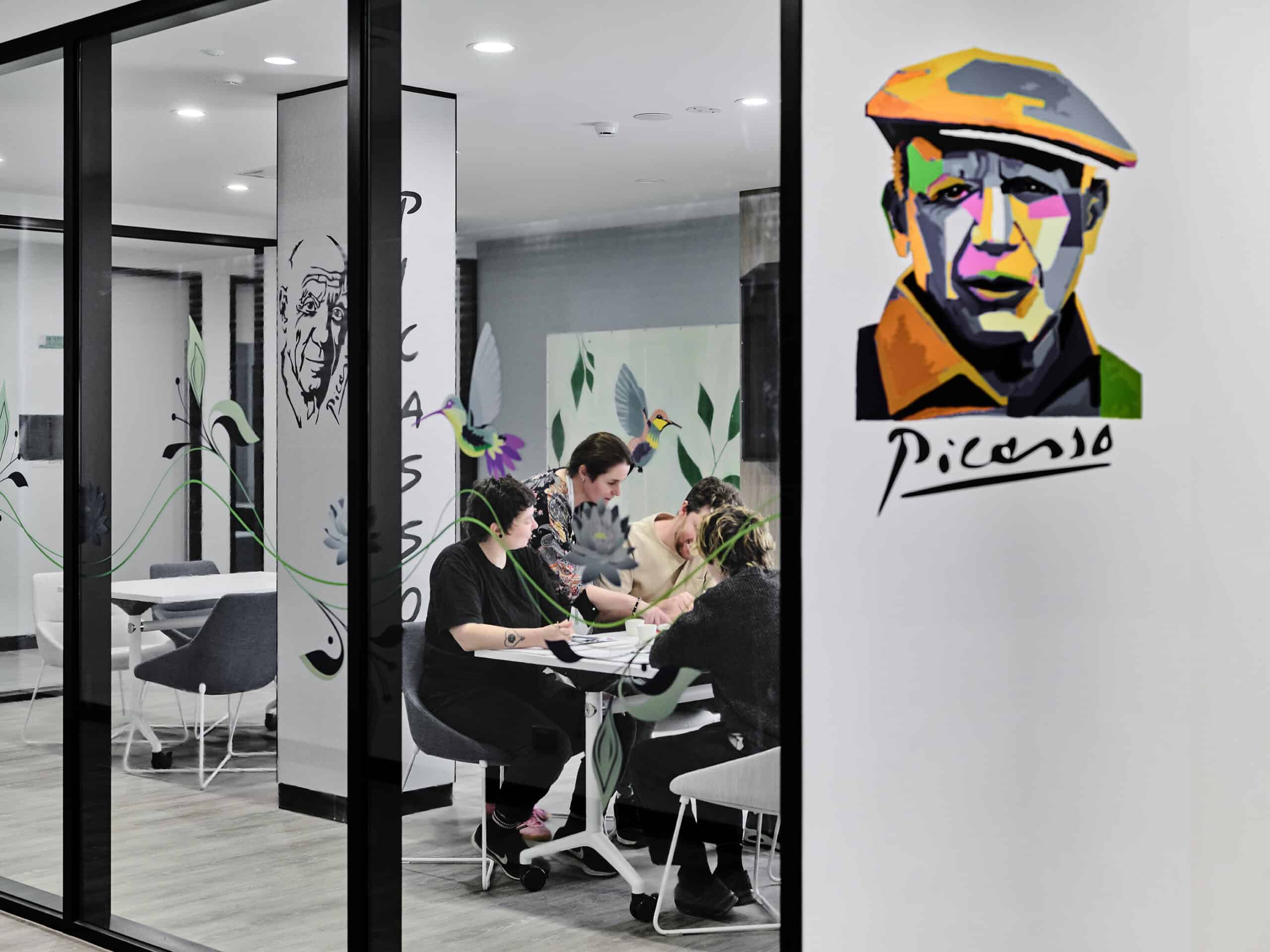 Melbourne alcohol rehab is available at Fullarton Clinic. Creative art therapies are part of the addiction rehab process