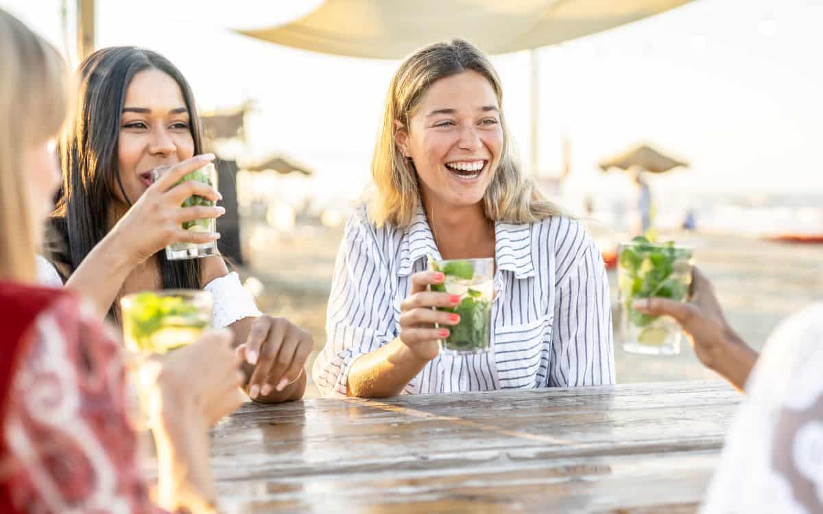 A group of women drinking non alcoholic bevrages. Alcohol rehab in Melbourne is available at Fullarton Clinic