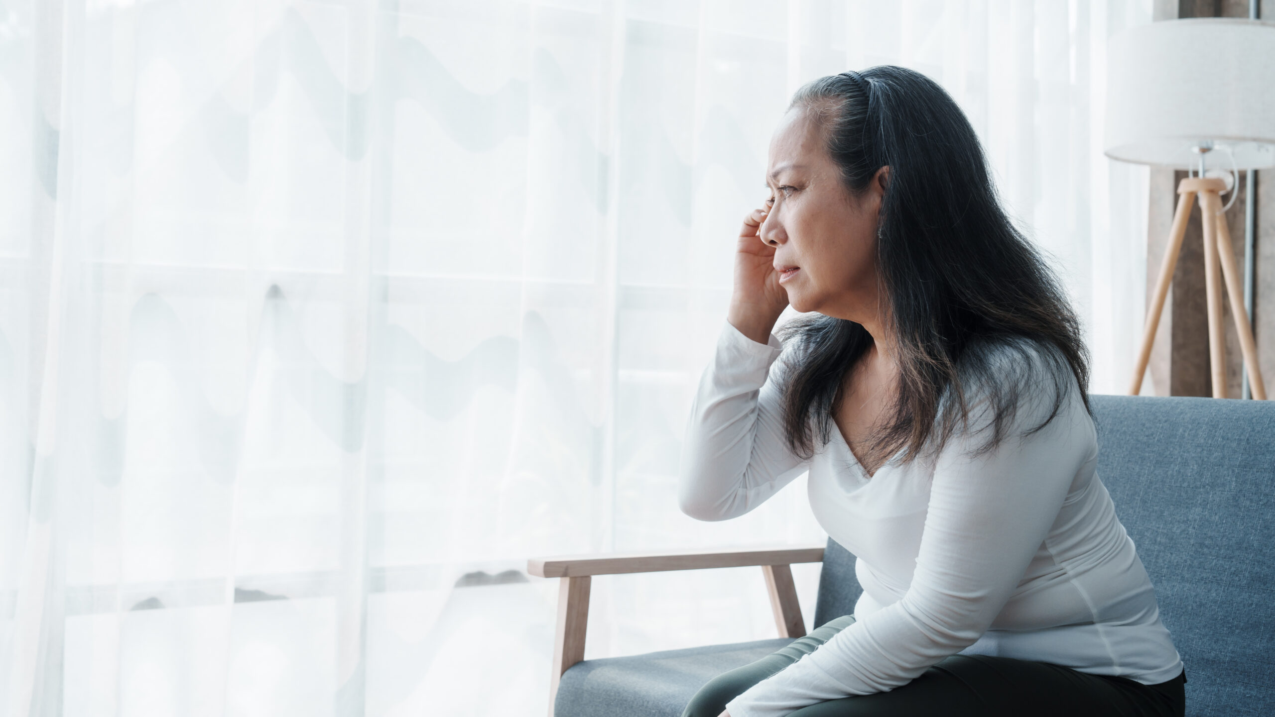 A women considering treatment for social anxiety disorder in Melbourne at Fullarton Clinic